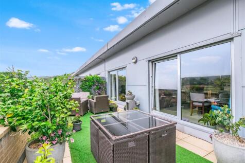 Terrace 2.jpg