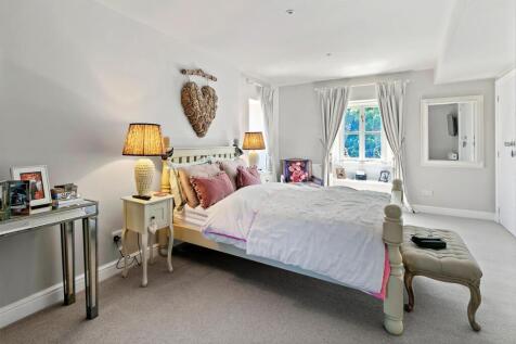 Church Farm Bedroom Edit.jpg