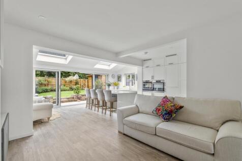 Living Area.jpg