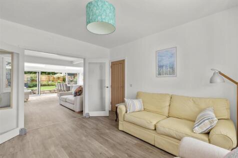 Sitting Room 2.jpg