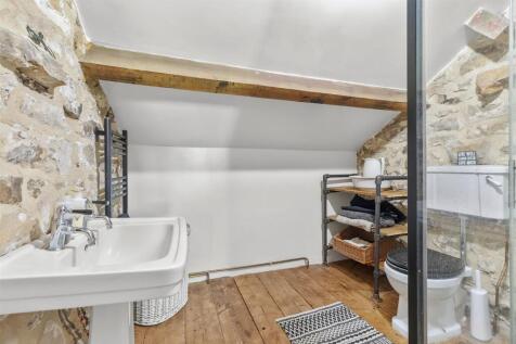 Shower Room.jpg
