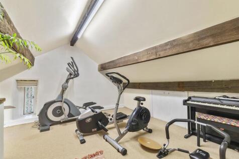 Attic Room.jpg