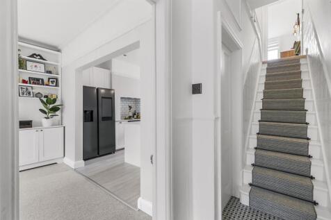 Ent Hall 2.jpg
