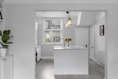Kitchen.jpg