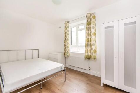 Bright and tidy double bedroom featuring a stur...