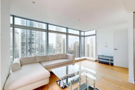 Bright and spacious contemporary living room fe...