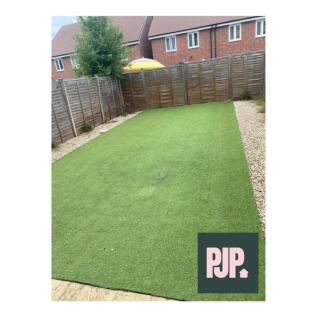 A spacious and well-maintained garden, perfect ...