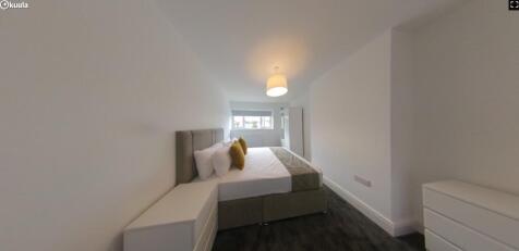 A spacious and bright large double bedroom feat...