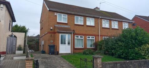 A charming exterior of a well-maintained proper...