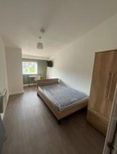 A bright and spacious double bedroom perfect fo...