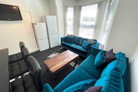 A bright and spacious modern living room perfec...