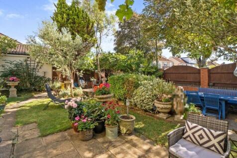 Experience tranquility in this beautiful garden...