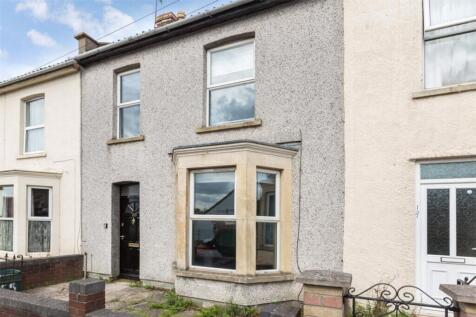 Charming front view of a well-maintained proper...