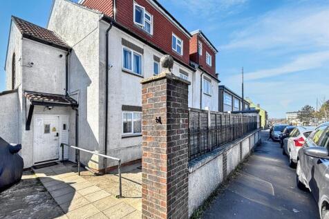 Charming and well-maintained front view of the ...