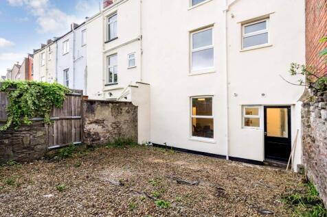 A charming garden space that offers a perfect o...