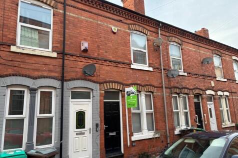 Charming front view of a traditional terraced h...