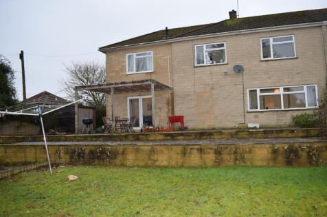 This charming property features a spacious and ...