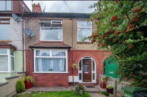 Charming terraced house with a welcoming front ...