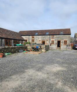 Charming stone-built terraced house with rustic...