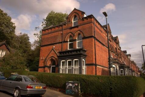 Charming traditional red brick terraced house w...