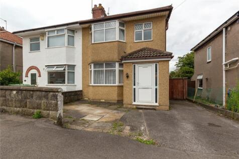 A well-maintained semi-detached house featuring...