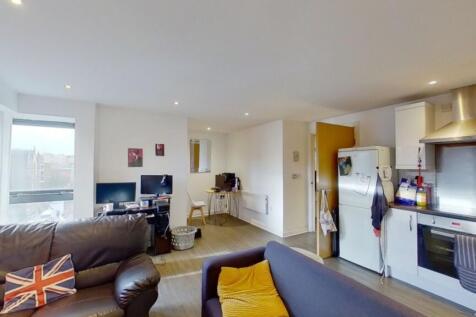 Bright and spacious contemporary living room fe...