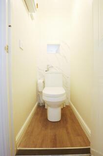 Bright, well-maintained WC with contemporary wh...