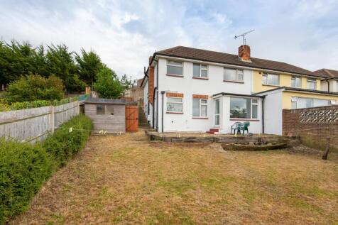 Spacious and well-maintained garden area behind...