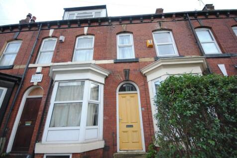 A charming brick-front residential property wit...