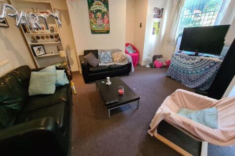 Cozy and inviting living room with comfortable ...