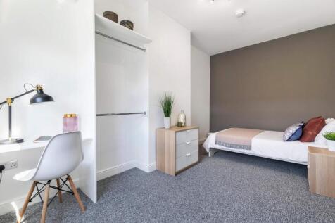 A modern, well-maintained single bedroom featur...