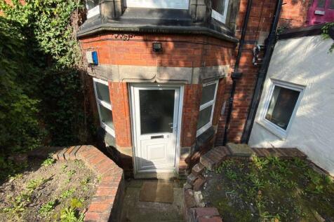 A charming view of the front exterior of a resi...