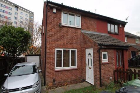 Attractive two-storey terraced house with red b...