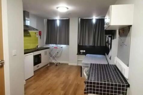 A neat and functional studio apartment featurin...