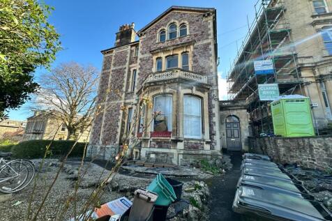 Attractive period building with ornate stone ba...
