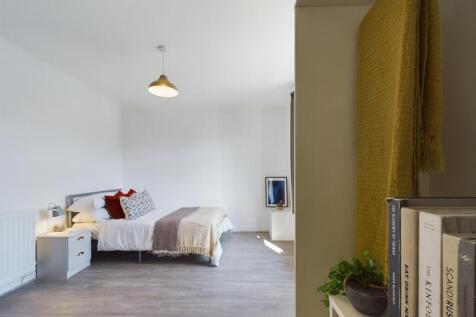 A spacious and bright large double bedroom, per...