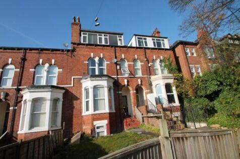 A charming residential building with classic br...