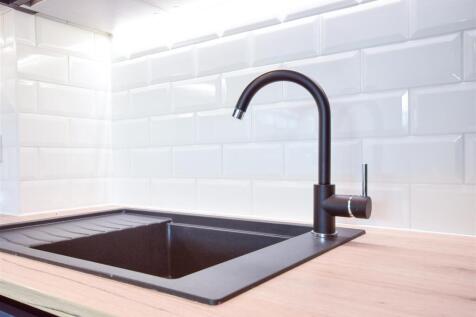 Kitchen Features