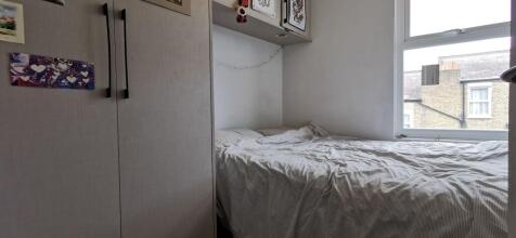 Photograph 9