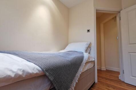 Single bedroom
