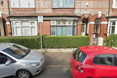 Charming front view of a welcoming property, fe...