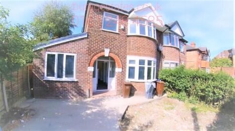 Charming semi-detached brick house with a welco...