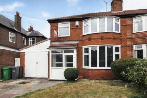 Charming front view of a well-maintained proper...
