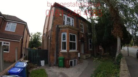 A charming traditional terraced house with clas...