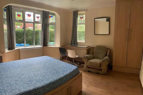 A welcoming and well-maintained living room wit...