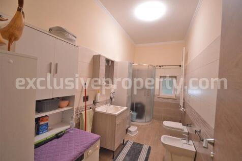 Property Image 101
