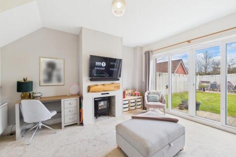 Living Room (1)