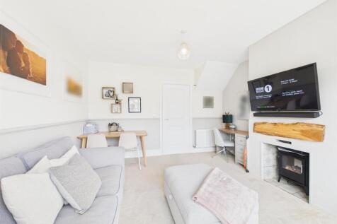 Living Room (2)