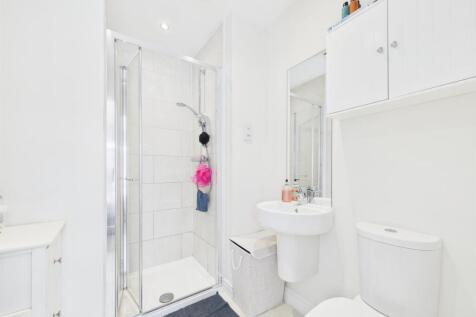 Bedroom One En-suite