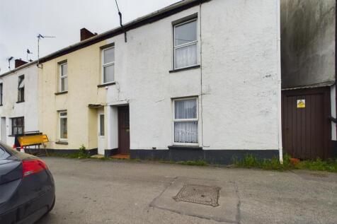 CAM01381G0-PR0172-STILL016.jpg